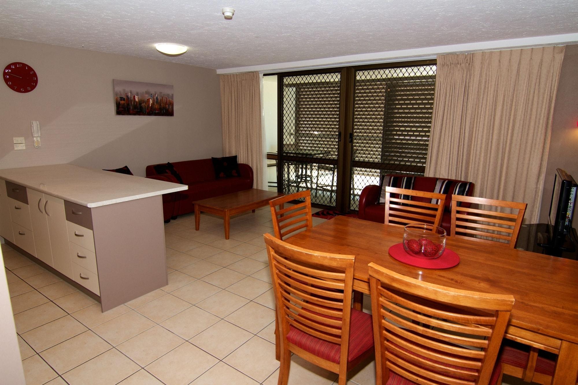 Merrima Court Holidays Aparthotel Caloundra Exterior photo