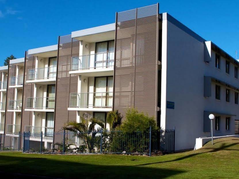 Merrima Court Holidays Aparthotel Caloundra Exterior photo