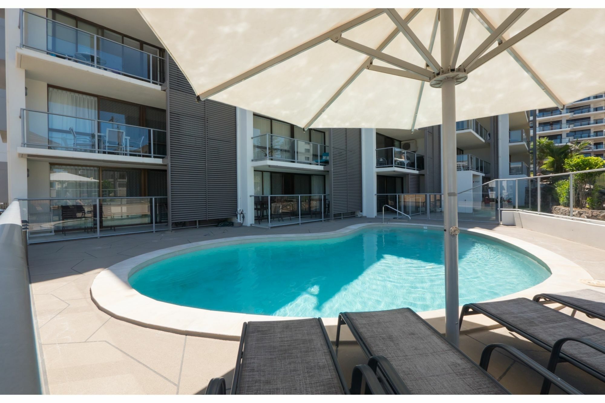 Merrima Court Holidays Aparthotel Caloundra Exterior photo